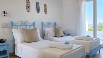 Superior Double or Twin Room, Sea View | Minibar, in-room safe, free WiFi, bed sheets
