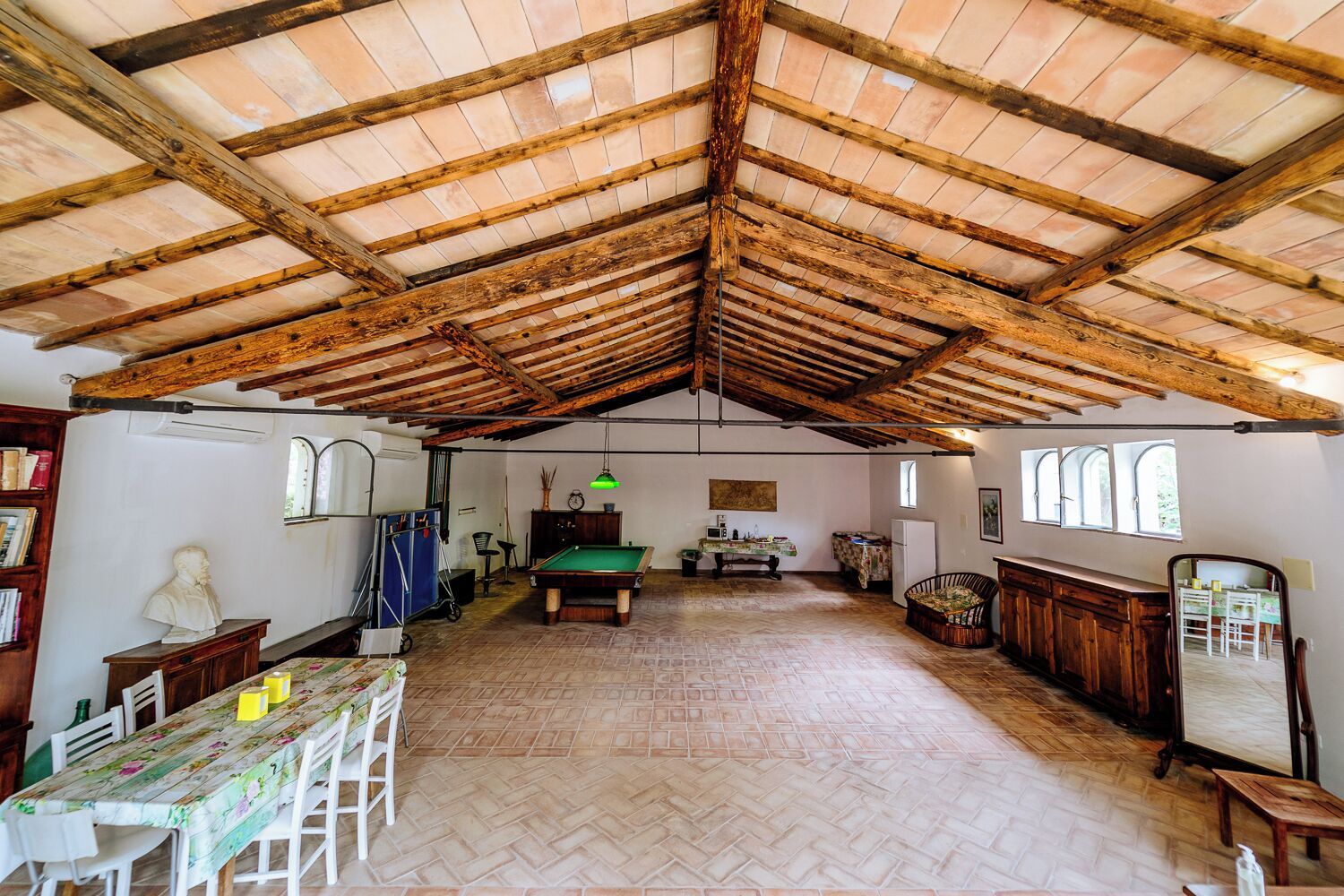 Área de estar no saguão