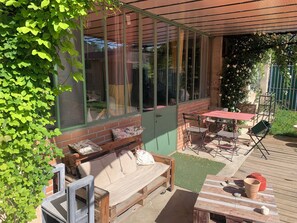 Outdoor dining - Home workshop in Crest 1 min from the river (Crest)