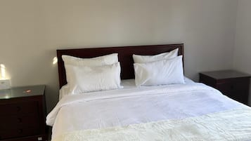 2 Schlafzimmer, Bügeleisen/Bügelbrett, Internetzugang, Bettwäsche