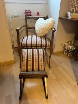 Interior - Bed and breakfast. Pets allowed. (Marcilly-en-Villette)