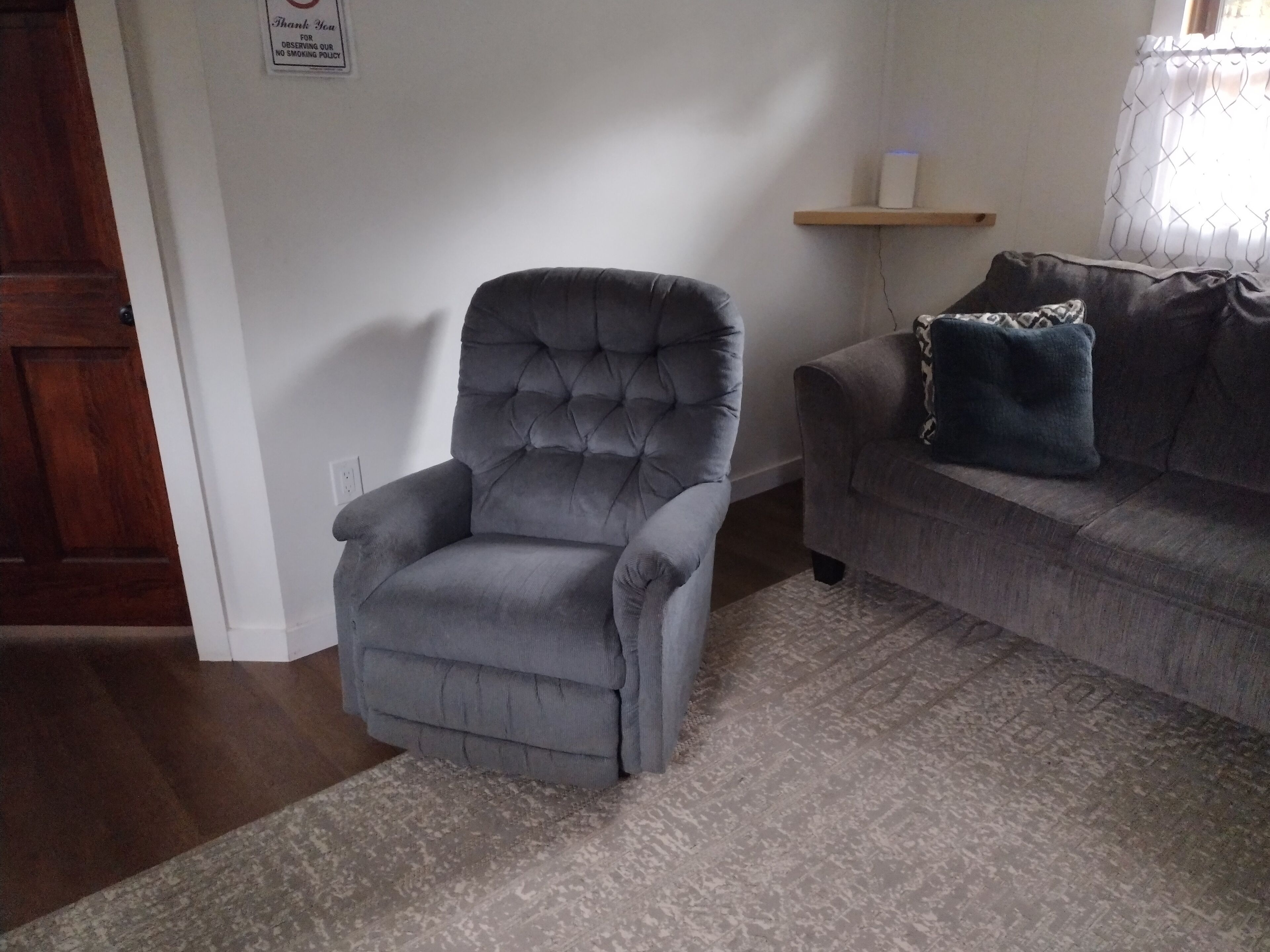 Televisie en een open haard