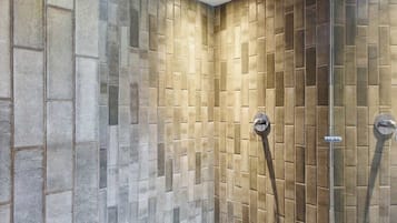 Loft | Bathroom