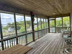 Interior - OC80: Suite: Canal front with private boat dock and large yard (Ocracoke)