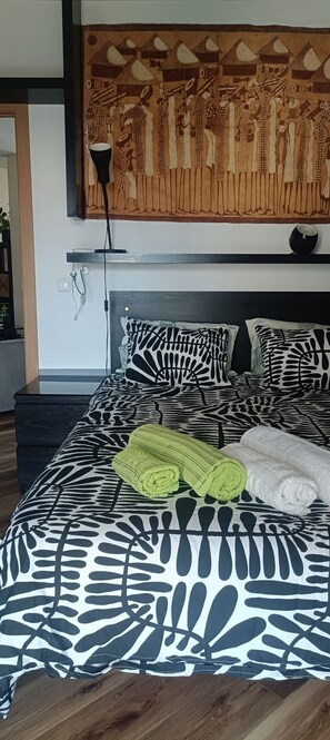 1 chambre, fer et planche à repasser, Wi-Fi gratuit, draps fournis