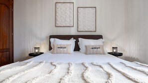 Iron/ironing board, travel cot, free WiFi, bed sheets - Conde Casa Branca by LovelyStay (Funchal)