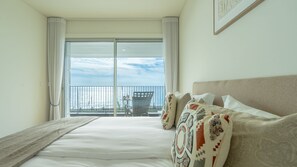 Iron/ironing board, travel cot, free WiFi, bed sheets - Bogi's APT by LovelyStay (Funchal)