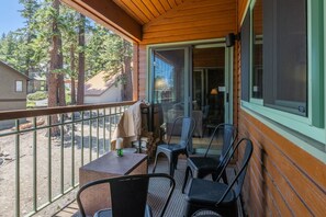Property grounds - Townhome with Loft, Mountain Views, and Community Amenities! (Mammoth Lakes)