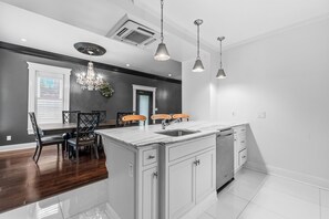 Dining - Old Louisville Charm with Modern Amenities - On a Brick-Lined Quaint Street (Louisville)