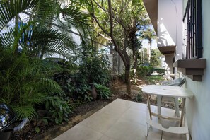 Terrace/patio - Charming 2BR Condo w/ Pool • 1 Block to Coco Beach (Coco)
