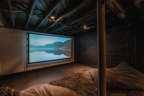 Charming Entire Home/18m to Manhattan/Home Theater