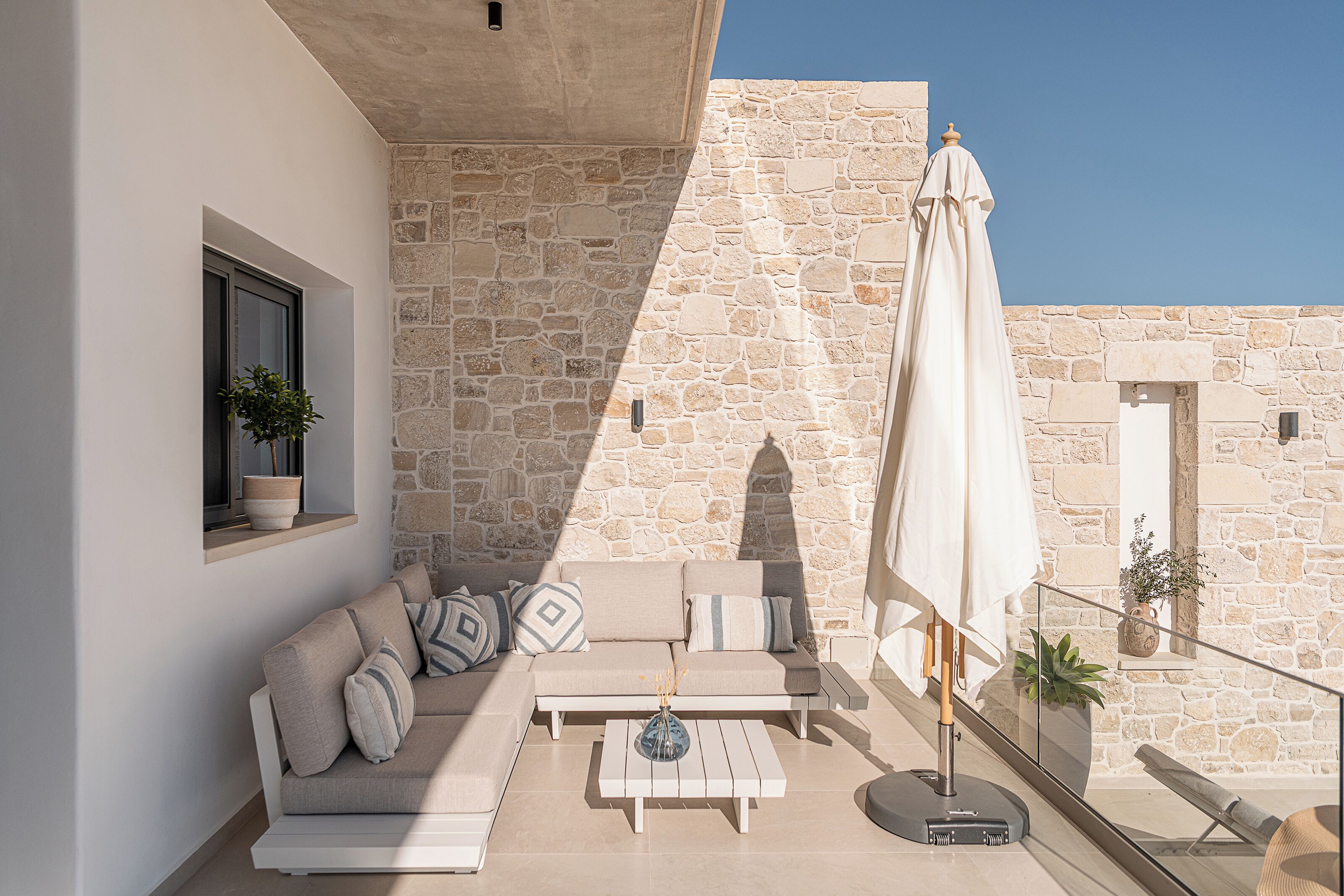 Deluxe-Villa, Meerblick | Badezimmer | Dusche, Haartrockner, Hausschuhe, Handtücher