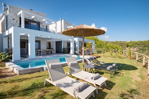 Room - Olive Grove Panorama Suite Pende (Kassandra)
