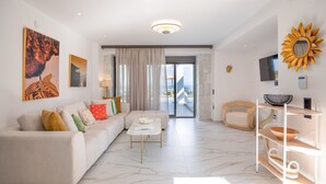 House - Olive Grove Panorama Suite Pende (Kassandra)