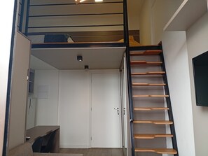 Interior - Modern Studio w/ Barbecue Grill Sel1110 (Curitiba)