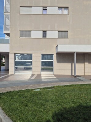 Exterior - Family-friendly apartment 5 minutes from the airport. Mirosa Airport Home (Puglia)