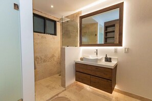 Bathroom - Hermoso Depa con vista al Arco (Cabo San Lucas, Los Cabos)