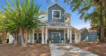 New! Stay Near USC & The Riverbanks Zoo
