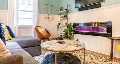 Pet-Friendly 2BR Home w/ Fenced Yard & Vaulted Screened Porch – Near Ft Bragg