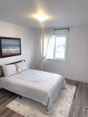 Ferros/tábuas de passar roupa, acesso à internet, roupa de cama