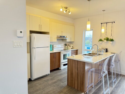 Premium comfort, Chic, spacious & fully-equipped apartment