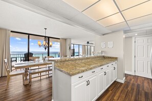 Fridge, microwave, oven, stovetop - New listing: Edgewater Tower 1, 6th Floor, Beachfront, Golf, Heated Pools/Spas (Panama City Beach)