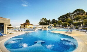 Pool - Apartment in Vrsar With Adriatic Views (Vrsar)