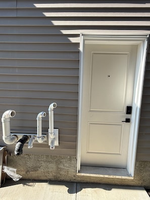 Exterior detail - Stylish, Clean & Cozy 1 - Bedroom Suite (Edmonton)