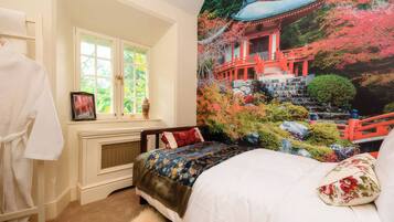 7 bedrooms, individually decorated, individually furnished, free WiFi