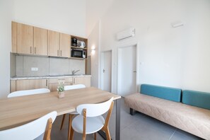 Interior - Medena Apartments Superior three-room apartment Seaside B4+1 for 5 persons (Seget Donji)