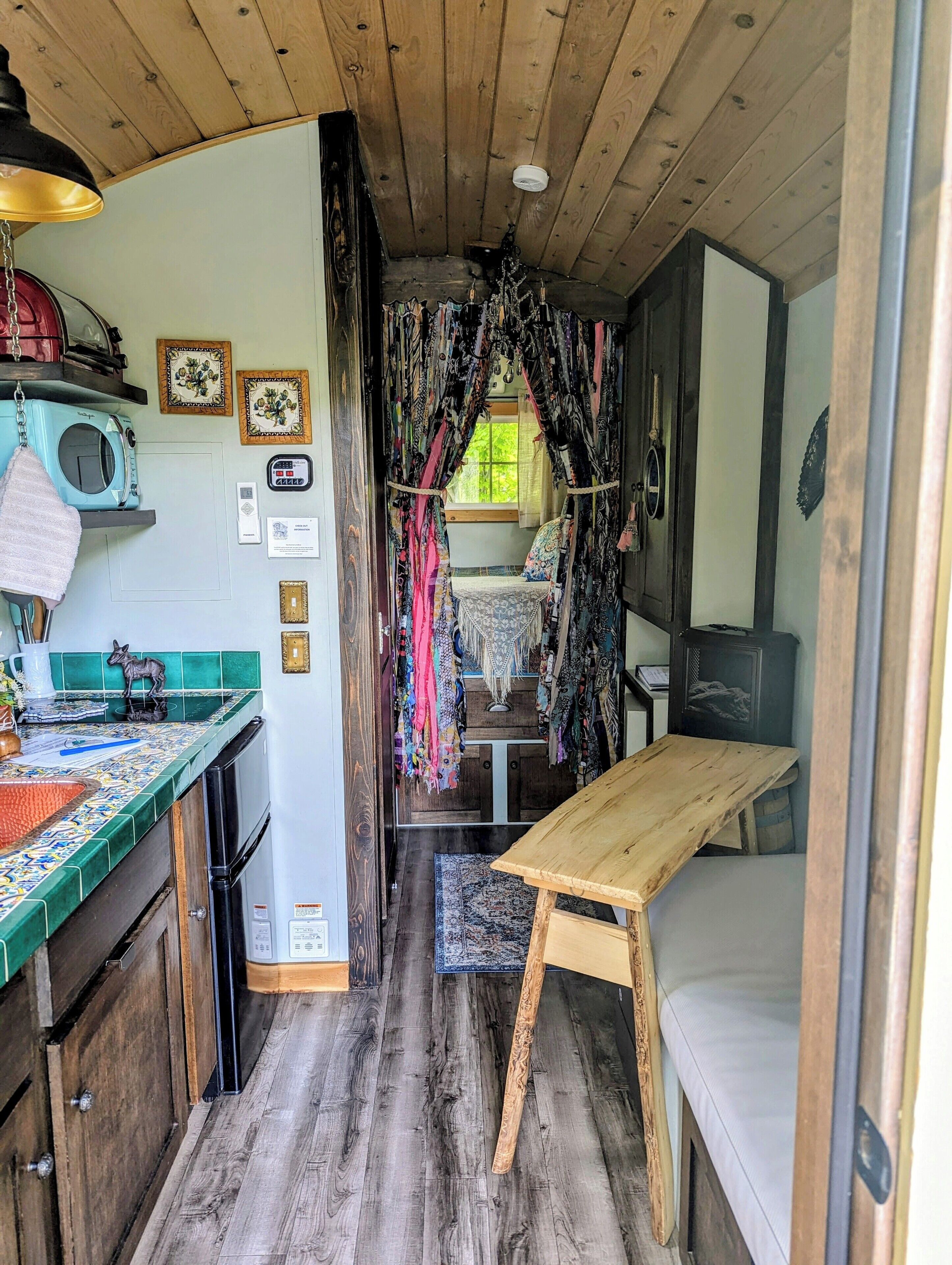 设计小屋, 河景 | 住宿内部