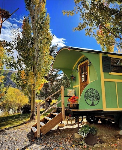 Salmon Gypsy Bed and Breakfast