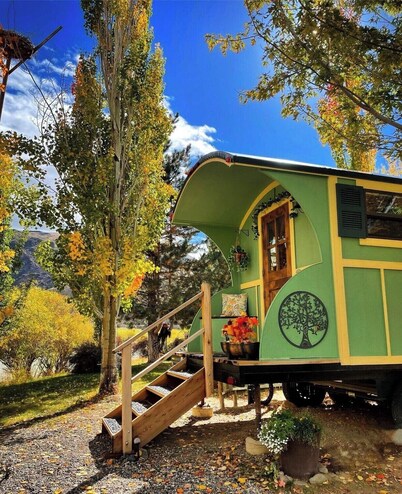 Salmon Gypsy Bed and Breakfast