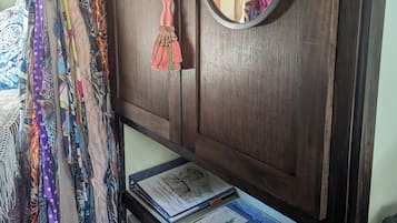 Gypsy Wagon - Tiny House | Interior