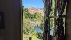 Unclassified image, 2 of 38, button - Salmon Gypsy Bed and Breakfast (Salmon)