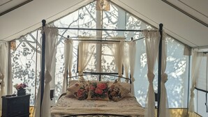 Unclassified image, 5 of 38, button - Salmon Gypsy Bed and Breakfast (Salmon)