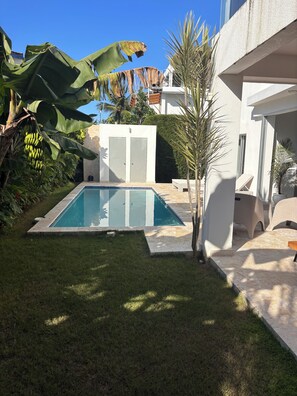 Outdoor pool - 🌴 Elegant Modern Villa with Private Pool in Playa Encuentro – Cabarete 🌊 (Cabarete)