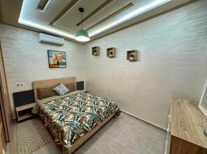 2 bedrooms, WiFi - Gueliz Twin Balcony Apartment F3 (Marrakesh)