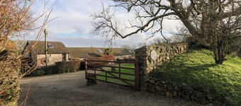 8 Rogeston Cottages