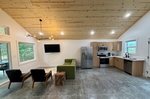 Microonde, forno, piano cottura, lavastoviglie