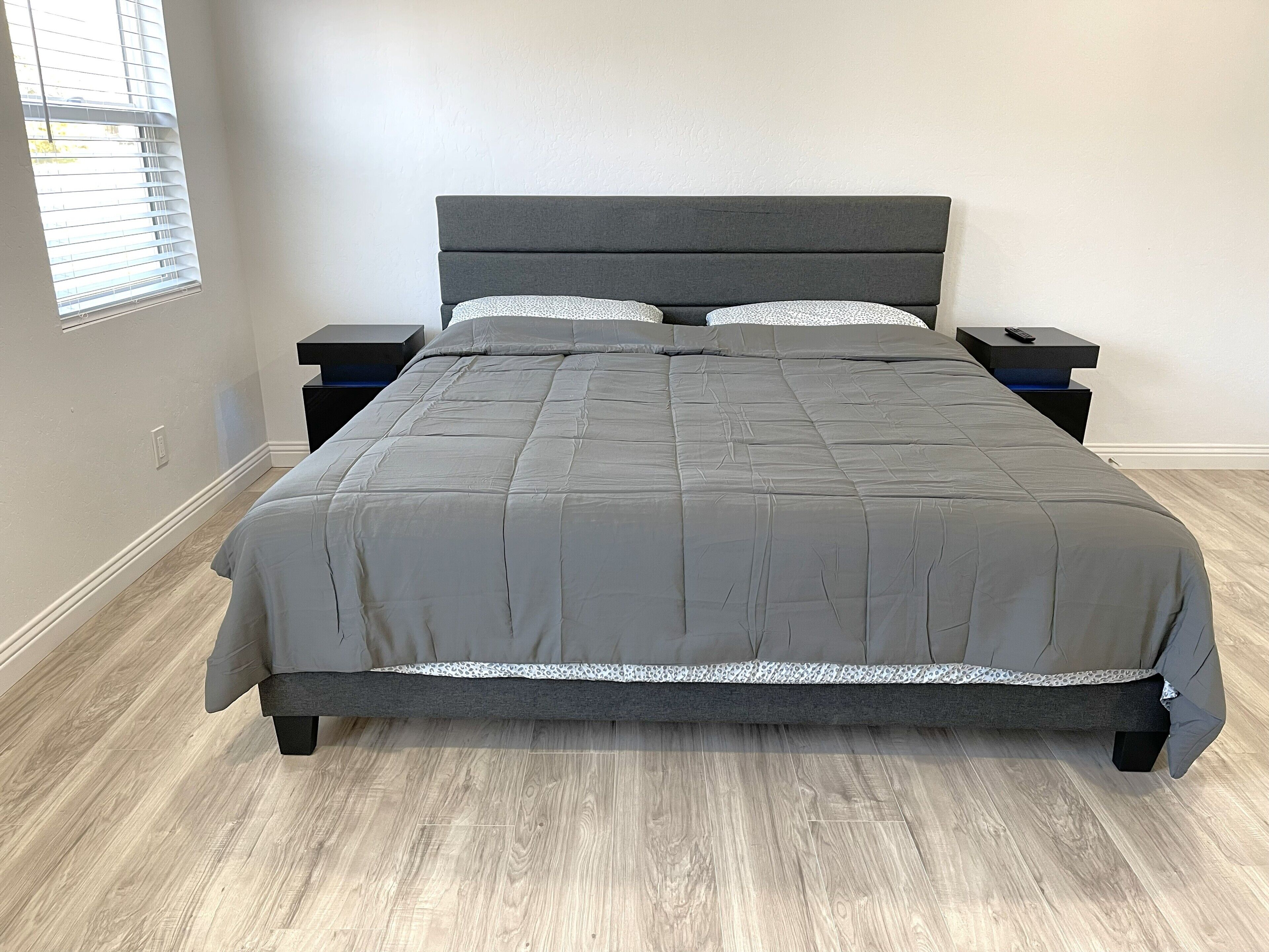 5 bedrooms, iron/ironing board, free WiFi, bed sheets