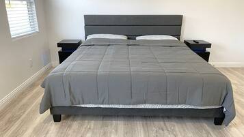 5 bedrooms, iron/ironing board, free WiFi, bed sheets