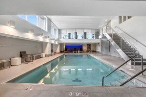 Pool - 2BR Waterfront Urban Getaway with Gym and Pool (Seattle)