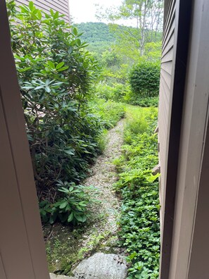Property grounds - Cozy 3 BR Quechee Condo for Short or Long Stays in 2026 (Hartford)