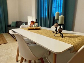 تناول الطعام