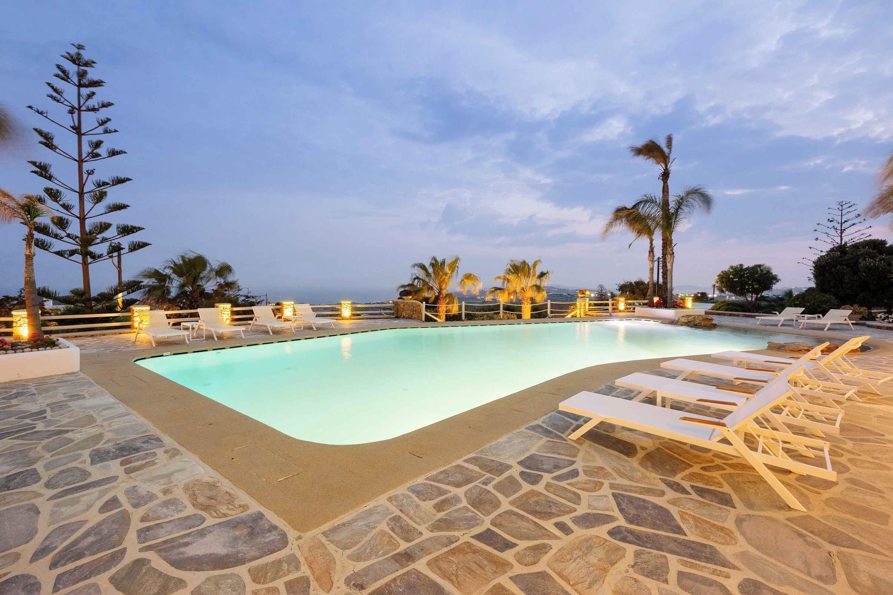 屋外プール、サンラウンジャー