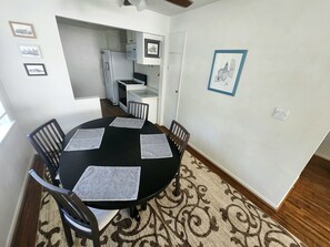 Dining - Viola Suite #1 / 1 bed, 1.5 Bath, Pets Welcome! (Rochester)