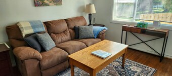 Viola Suite #1 / 1 bed, 1.5 Bath, Pets Welcome!