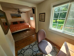 1 quarto, escrivaninha, berço de viagem, Wi-Fi de cortesia