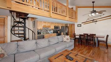 Condo, Multiple Beds, Mountain View (Wild Irishman 2 bed 1 and half bath W) | Living area